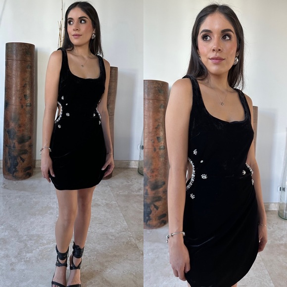 ✨24 HOUR SALE✨ Brynn Velvet Cut Out Rhinestone Detail Black Mini Dress - Picture 5 of 6